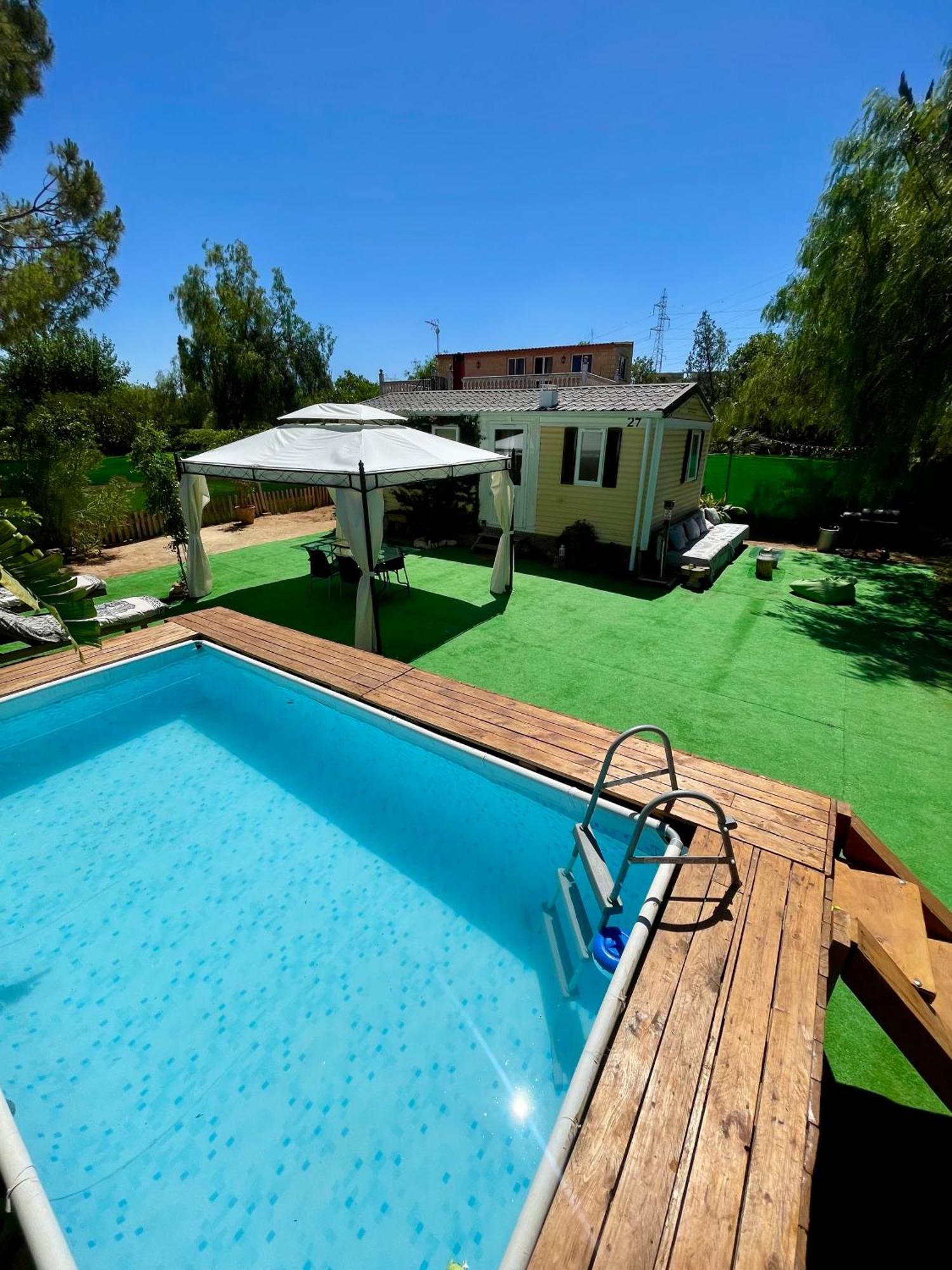Nomada, Chalet Con Piscina En Alcalá de Guadaira Exteriör bild