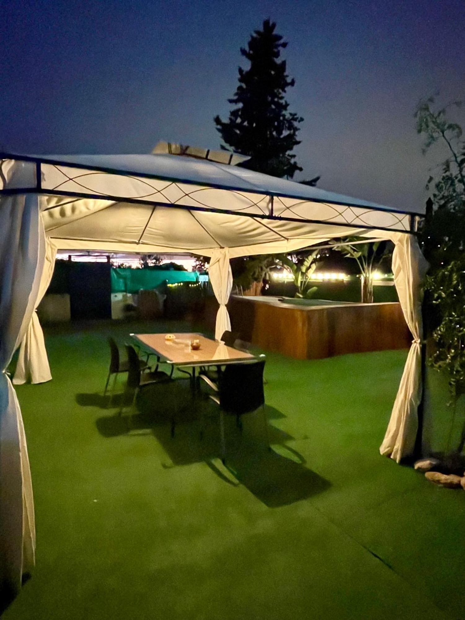 Nomada, Chalet Con Piscina En Alcalá de Guadaira Exteriör bild